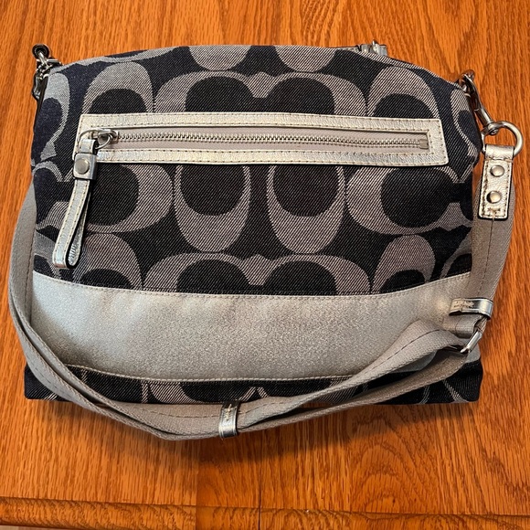 Coach blue/silver denim shoulder bag - Picture 4 of 8